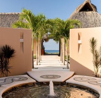 Lázaro Cárdenas Villa | Casa Constantia Beach Front Villa