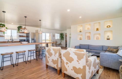 Landers Casa | CASA COPAL: Desert escape on 2.5 acres w/ hot tub near Joshua Tree National Park