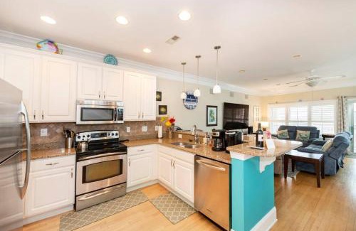 Kure Beach Casa | Casa Coral 4 Bed 4 Bath with EV charging