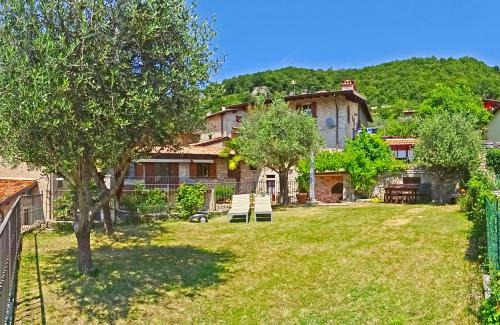 Pieve Casa | Casa Cortili Garda Summer by Gardadomusmea