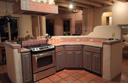 Arroyo Seco Casa | CASA COYOTE - Taos Custom Adobe Home - Vistas / Swim / Ski / Spa / Tennis / WIFI