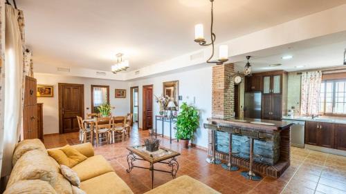 Almogia Casa | Casa Cuatro Vientos Almogía by Ruralidays