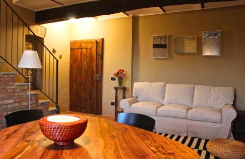 Serralunga d'Alba Apartamento | Casa Cucco