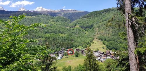 Tavanasa Casa | Casa Cuschina - mit Sauna in der schönen Surselva