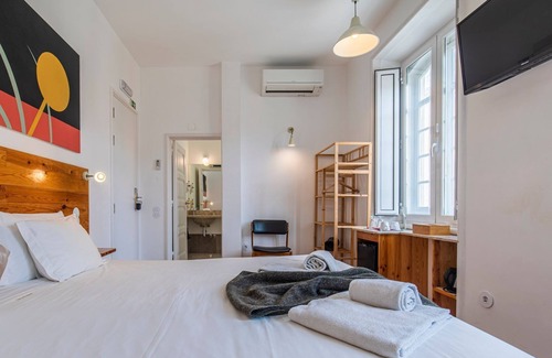 Santa Maria e Sao Miguel Casa | Casa da Estefânea | Room 8 | Self Check-in Online