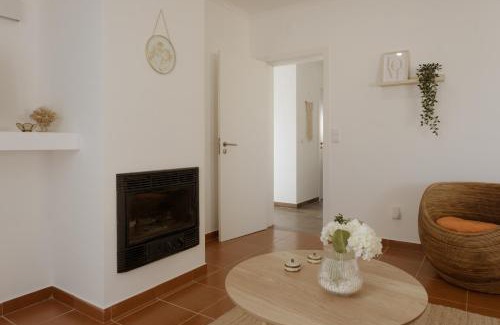 Manta Rota Apartamento | Casa da Lota 1º, by Casas do Verão