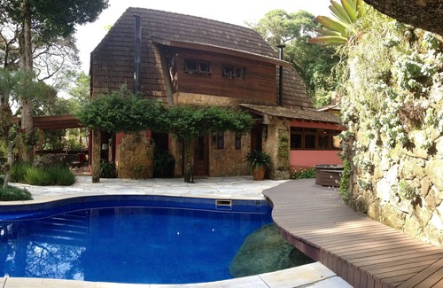 Atibaia Casa | Casa de montaña en Atibaia - en Condominio.