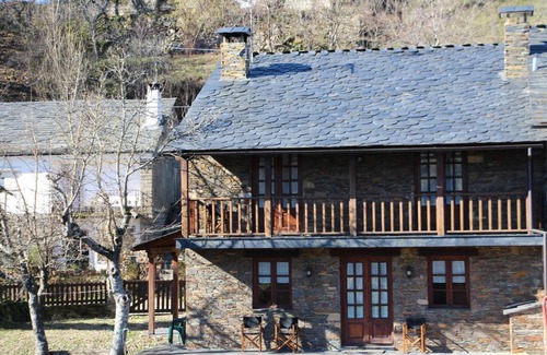 Braganca Cabina | Casa da Ponte Rio de Onor