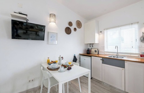 Vila do Bispo Casa | Casa da Praia Algarve - Charming Cosy Home Within Natural Park Close To Beaches.