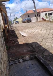Bueno Brandao Casa | Casa da SU no meio da natureza