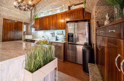 Vieira do Minho Cabaña | Casa Da Torre- Villa
