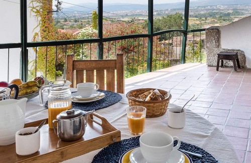 Chaves Casa | Casa de la Varanda / Quinta de Santa Isabel - Two-Bedroom Apartment