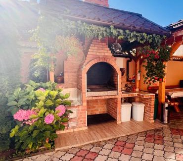 Rasnov Casa | Casa Dacică