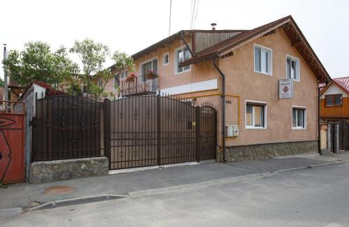 Rasnov Casa | Casa Dacică