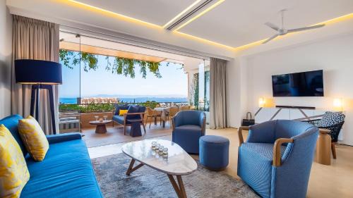 Alta Vista Apartamento | Casa Daniel 6th Fl Lrgst Pool Gym 7m to Beach