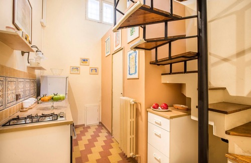 Kalsa Chalet De Esquí | Casa de arte Ugdulena con terraza y piscina.