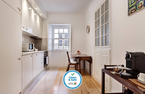 Evora Apartamento | Casa das Arcadas - GARAGE free - Praça de Giraldo - Historic Center