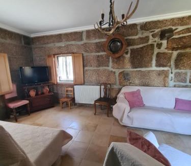 Guarda Casa | Casa das Pédrinhas Pousade Guarda