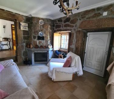Guarda Casa | Casa das Pédrinhas Pousade Guarda