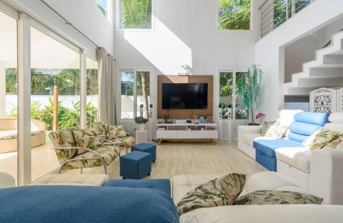 Praia de Barequecaba Casa | Casa de alto padrão, com 5 suítes, a 50m praia de Barequeçaba