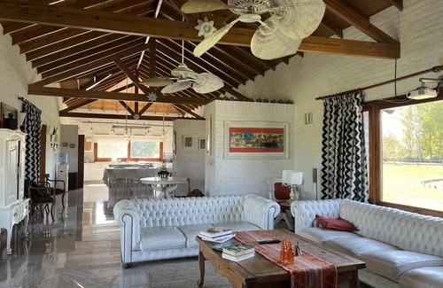 Partido de Monte Casa | Casa de campo en club privado Benquerencia