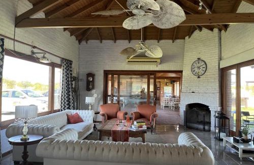 Partido de Monte Casa | Casa de campo en club privado Benquerencia