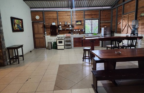 Esteli Cabaña | Casa de Campo By the River