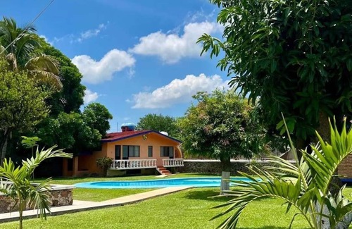 Ayala Casa | Casa de Campo con Amplio Jardin y Alberca en Cuautla Morelos. Pet Friendly