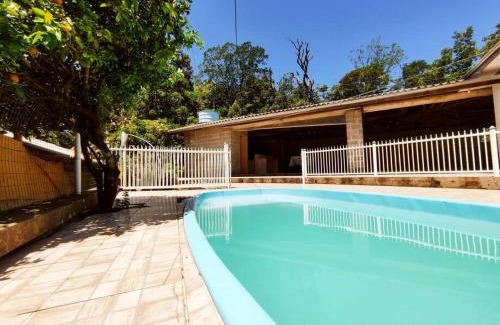 Encantado Casa | Casa de campo, Piscina e Cristo