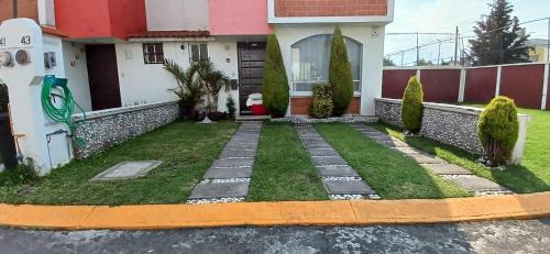 Toluca Casa | Casa de descanso en privada, jardín, alexa,asador, mascota, facturamos