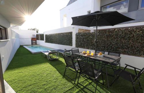 Seixal Casa | Casa de ferias com Piscina e Suite
