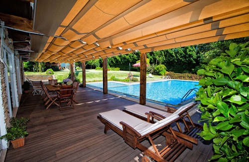 Esposende Casa | Casa de Goios - Casa con piscina rodeada de amplios jardines -Ideal para relajarse