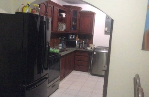 Ensanche Isabelita Casa | CASA DE HOSPEDAJE EL DESCANSO DE MARGARITA a pocos metros del mar