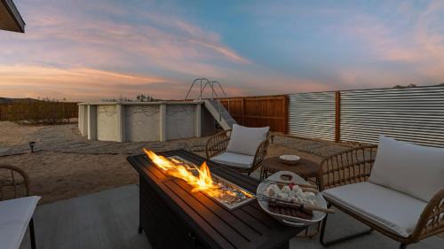 Joshua Tree Casa | Casa De Kota by AvantStay Pool Firepit Games Secluded Chic