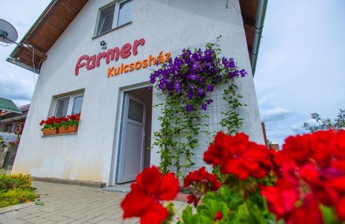 Lupeni Casa | Casa de la Fermă Corund - Farmer Kulcsosház Korond