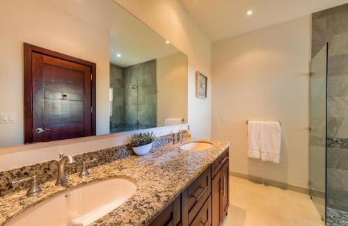 Tamarindo Casa | Casa De La Perla, Ocean View 4 Bedroom Home