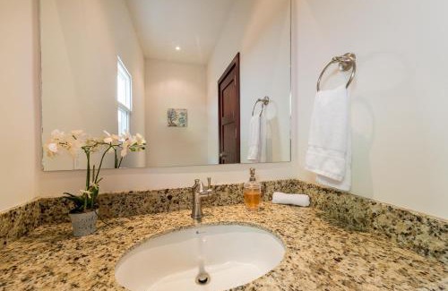 Tamarindo Casa | Casa De La Perla, Ocean View 4 Bedroom Home