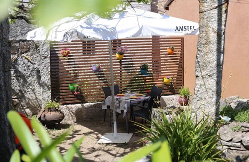 As Neves Casa | Casa de la Tita