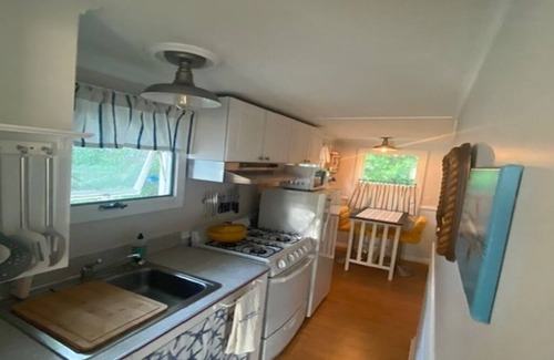 Westerly Cabaña | Casa De Las Olas - Cute cozy cottage in Westerly, RI