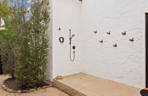 West Mesa Casa | Casa de Lujo - Spanish Seaside Retreat