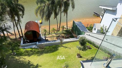 Rio dos Cedros Casa | Casa de luxo | Beira do lago | Spa | acesso a água