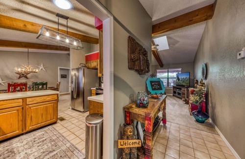 Alto Apartamento | Casa De Milagro-Single Level/ GameRoom/ Alto CC