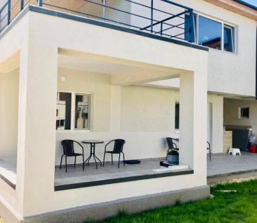 2 Mai Casa | Casa de Oaspeti 2 Mai