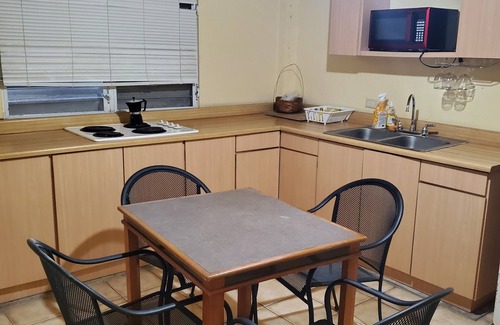 Aguadilla Pueblo Apartamento | Casa de Playa A-1