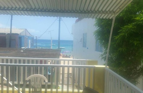 Aguadilla Pueblo Apartamento | Casa de Playa B-2