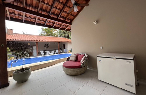 Praia de Barequecaba Casa | Casa de praia de alto padrão com piscina aquecida, rua principal de Barequeçaba.