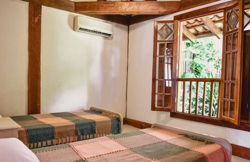 Ilhabela Casa | Casa de Praia em Condomínio Fechado com Churrasqueira e Piscina à Beira mar