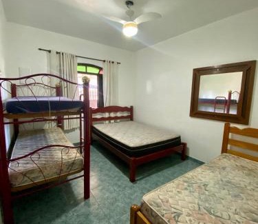 Itanhaem Casa | Casa de praia espaçosa