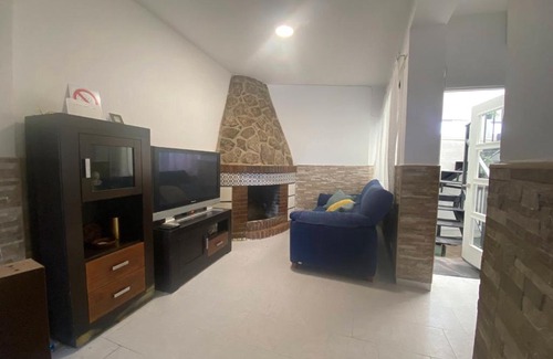 Navas del Rey Casa | casa de pueblo con chimenea