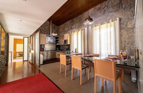 Sao Martinho de Silvares Casa | Casa de Silvares Fafe - Moradia Premium com piscina by House and People